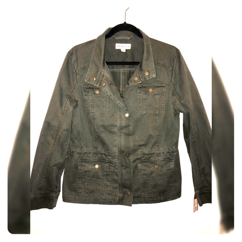SOLD❗️NWT Army green jacket women’s